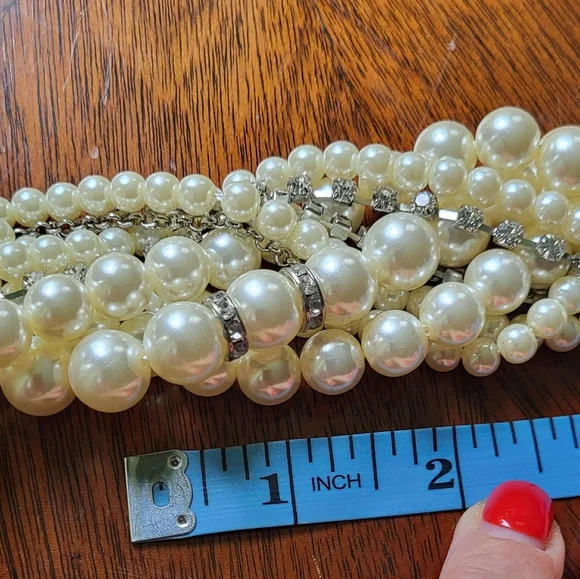 Vintage Cream and Silver Multi-Strand Necklace - Picture 11 of 15